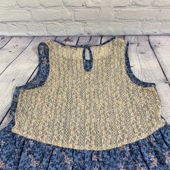 Happening in the Present Floral Flare Tank Top - Picture 6 of 9